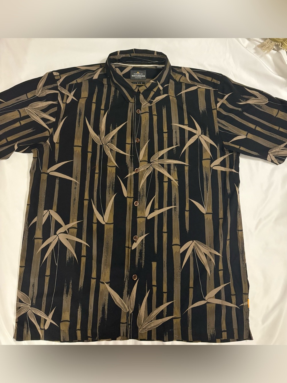 Quicksilver Waterman Men’s Bamboo Cove Short Sleeve Shirt Size L